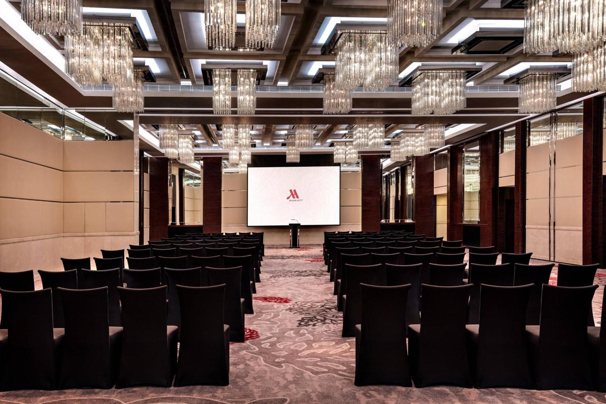 Hong Kong Skycity Marriott Hotel Eksteriør billede The Grand Ballroom