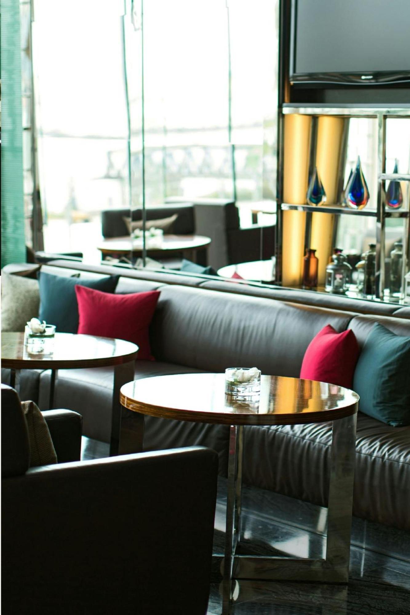 Hong Kong Skycity Marriott Hotel Eksteriør billede The lounge at the airport